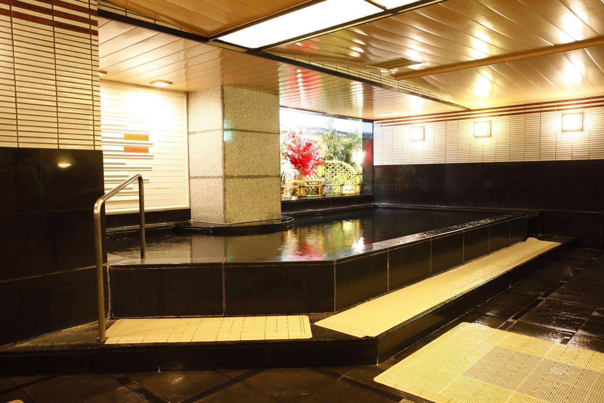 New Central Hotel Tokyo Eksteriør billede
